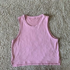 Breeze by muscle crop tank